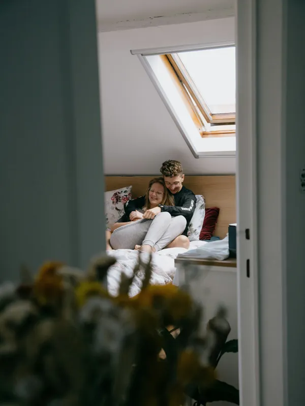 5 gode råd til at bevare intimiteten trods søvnproblemer