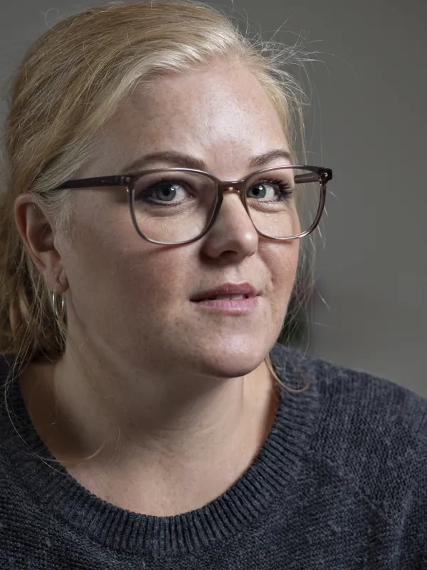 Stram struktur er nødvendig for Camilla